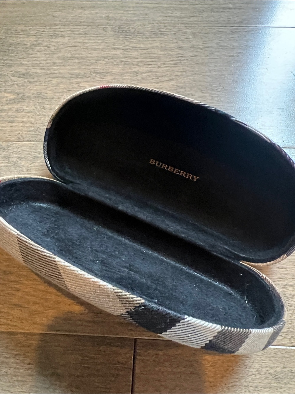 Burberry Brown Tortoiseshell Sunglasses with Brown Lenses - Picture 9 of 9
